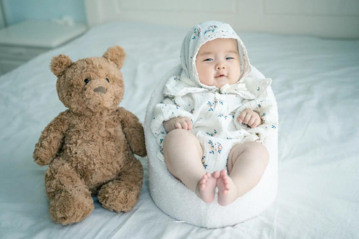 西双版纳宝宝吐奶是什么原因 西双版纳宝宝吐奶是什么原因